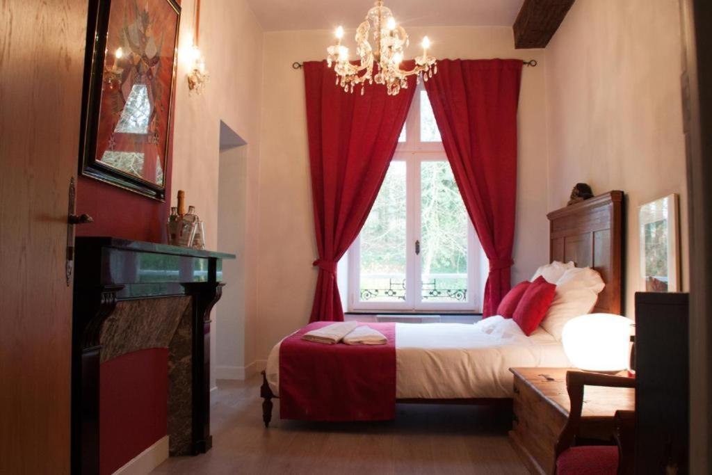 Chateau De L Aviette - Rancennes Givet Exterior photo